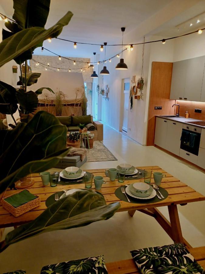 Апартаменти 75M2 Indoor Glamping Scheveningen Гаага Екстер'єр фото